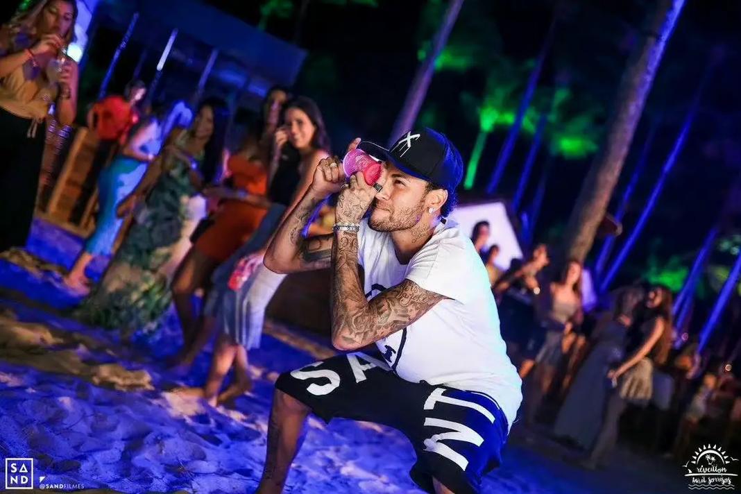 温哥华白浪公布下赛季阵容：已行使合同选项，与穆勒续约一年