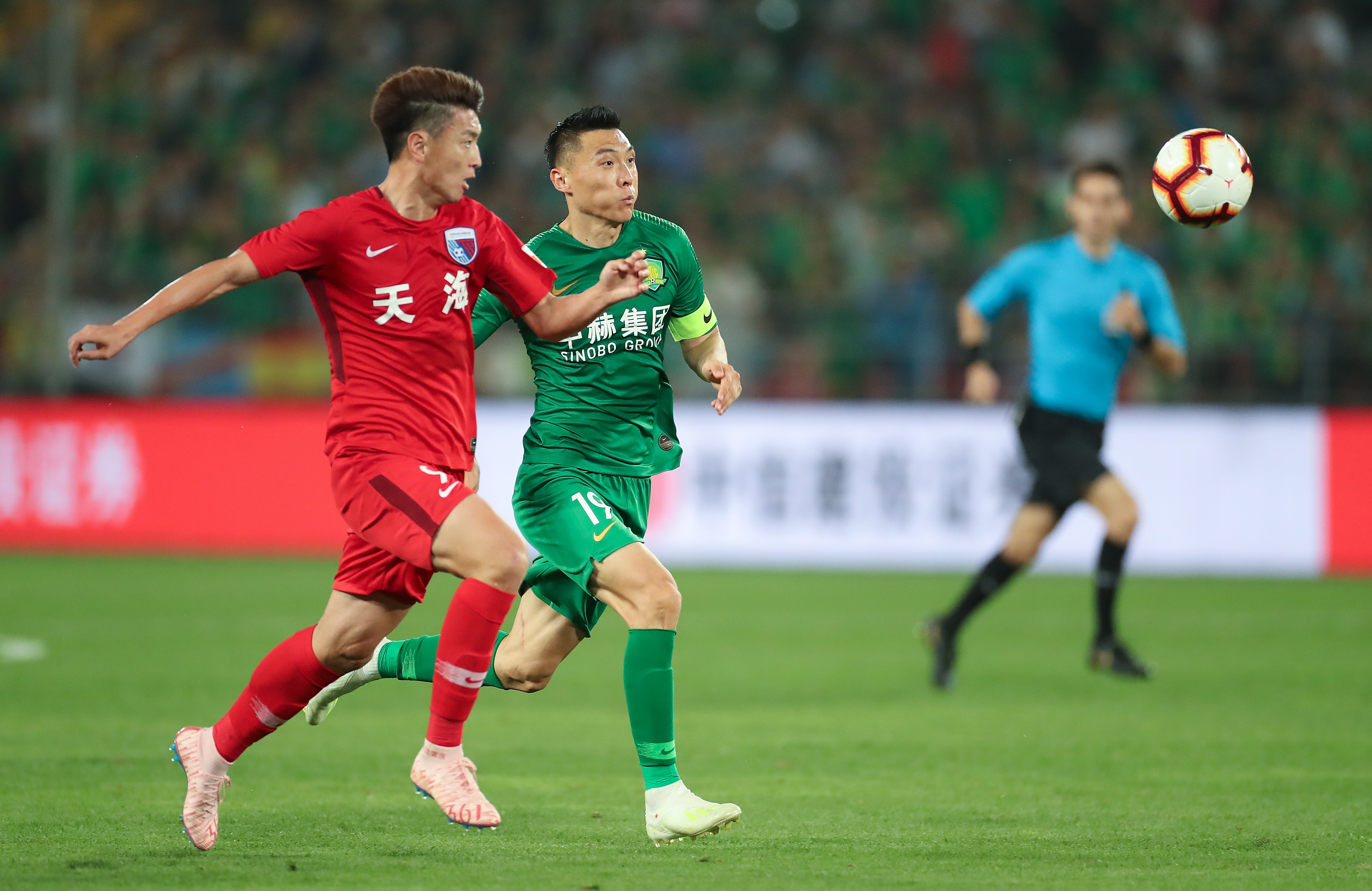 足球欧冠淘汰赛门票秒罄，黄牛翻倍叫价