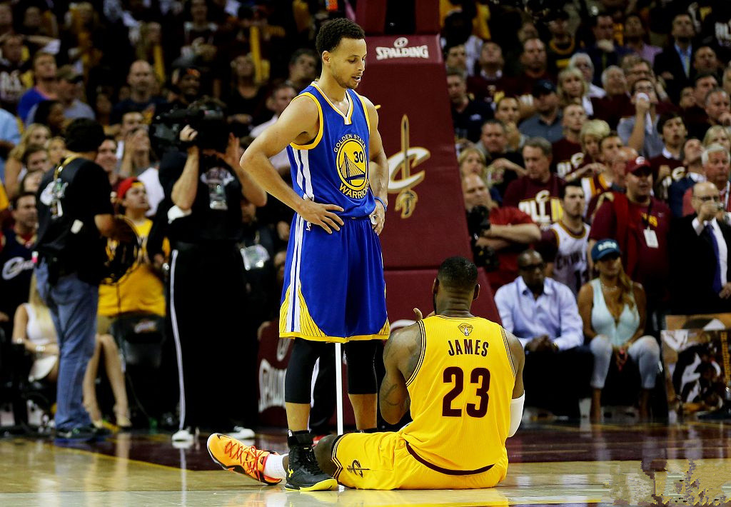 雷速体育12月7日讯 NBA常规赛继续进行，老鹰客场131-116战胜奇才。