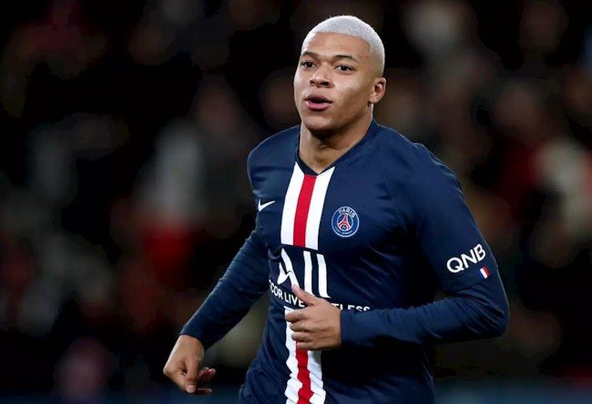 热火140-123大胜快船，五连败，战绩升至东部第三，快船深陷西部末位，进攻依赖球星，防守漏洞明显。